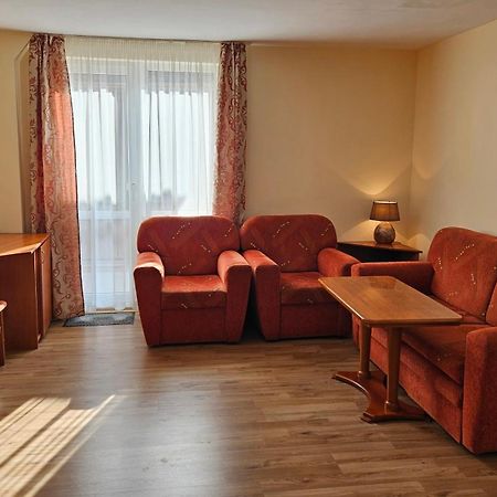Caprice Family Hotel Varna Exteriör bild